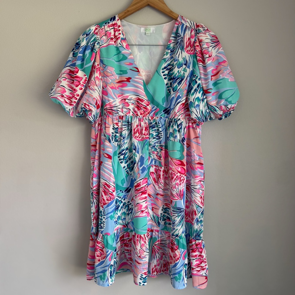 Jade by Melody Tam Puff Sleeve Tiered Mini Dress – Tropical Abstract Print Small